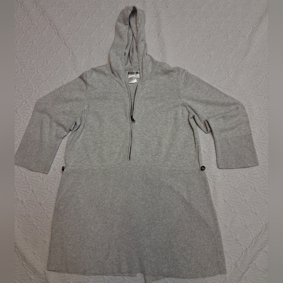 WinterSilks Light Gray Knit Top Size M - Picture 14 of 17